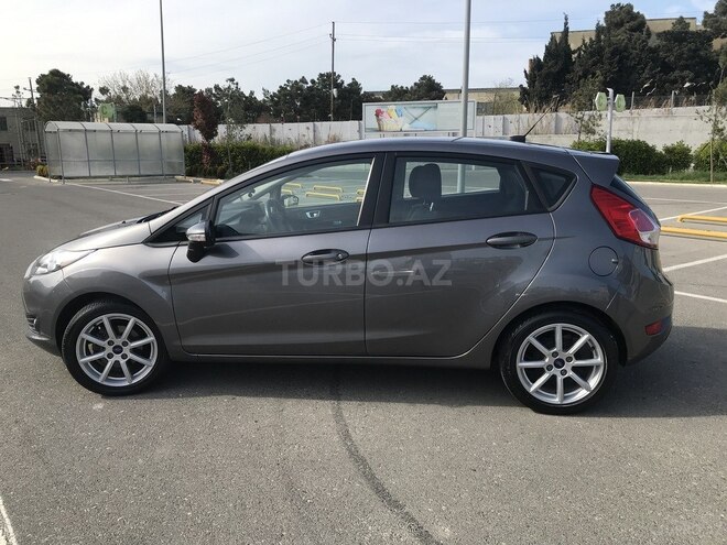 Ford Fiesta 2014, 82,000 km - 1.6 л - Bakı