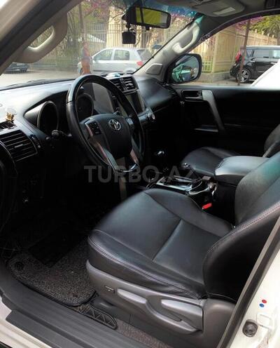 Toyota Prado 2009, 132,000 km - 2.7 l - Bakı