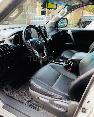 Toyota Prado 2009, 132,000 km - 2.7 l - Bakı