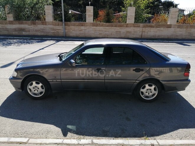 Mercedes C 180 1998, 239,000 km - 1.8 l - Bakı