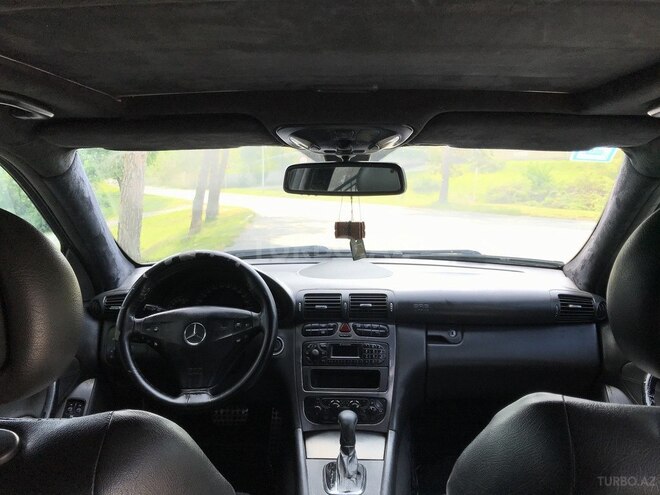 Mercedes C 180 2003, 386,100 km - 1.8 л - Quba