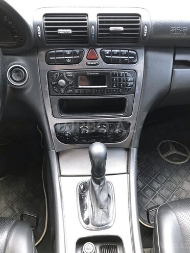 Mercedes C 180 2003, 386,100 km - 1.8 л - Quba