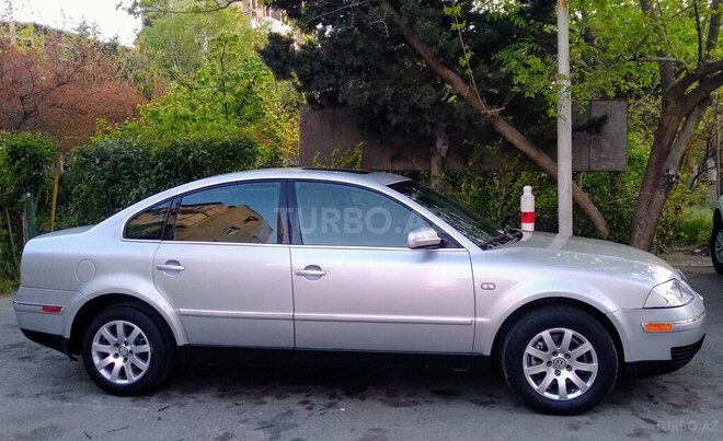 Volkswagen Passat 2001, 250,000 km - 1.8 л - Bakı