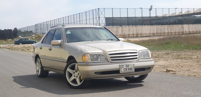 Mercedes C 220 1995, 311,000 km - 2.2 l - Sumqayıt