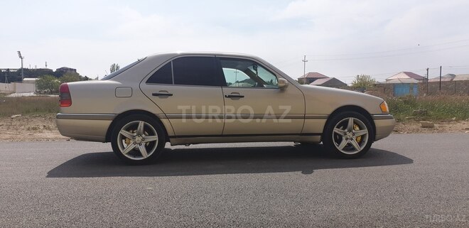Mercedes C 220 1995, 311,000 km - 2.2 l - Sumqayıt