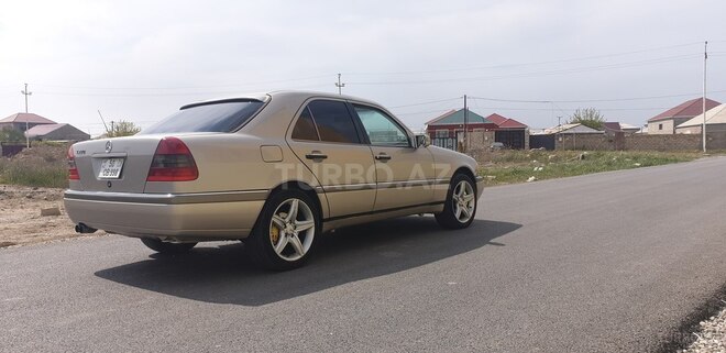 Mercedes C 220 1995, 311,000 km - 2.2 l - Sumqayıt