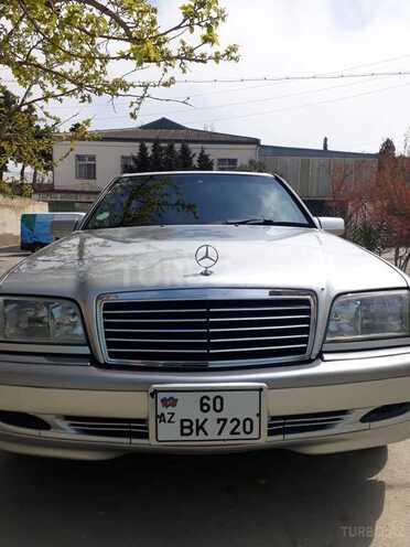 Mercedes C 200 2000, 150,000 km - 2.0 л - Bakı