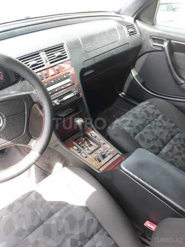 Mercedes C 200 2000, 150,000 km - 2.0 л - Bakı