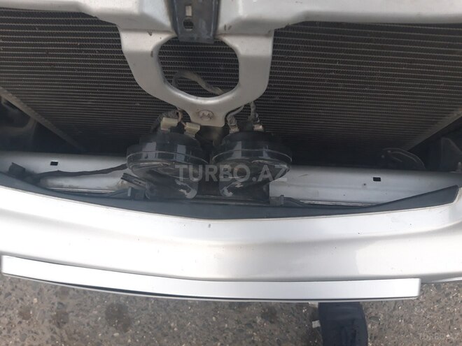 Mercedes E 200 1999, 284,000 km - 2.0 l - Bakı