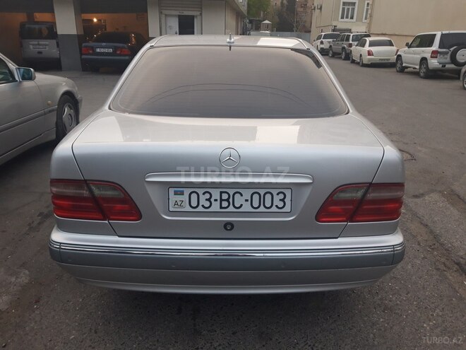 Mercedes E 200 1999, 284,000 km - 2.0 l - Bakı