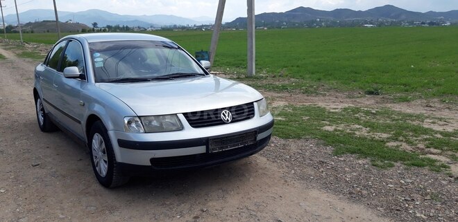 Volkswagen Passat 1999, 229,000 km - 1.6 l - Tovuz