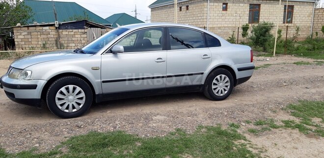 Volkswagen Passat 1999, 229,000 km - 1.6 l - Tovuz