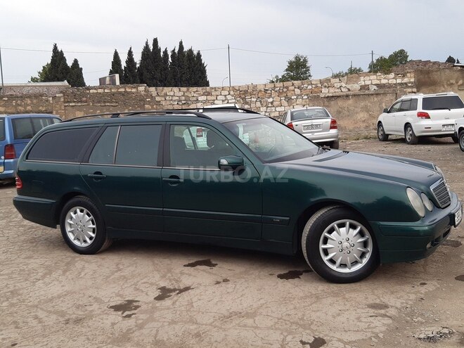 Mercedes E 220 2000, 455,000 km - 2.2 l - Gəncə