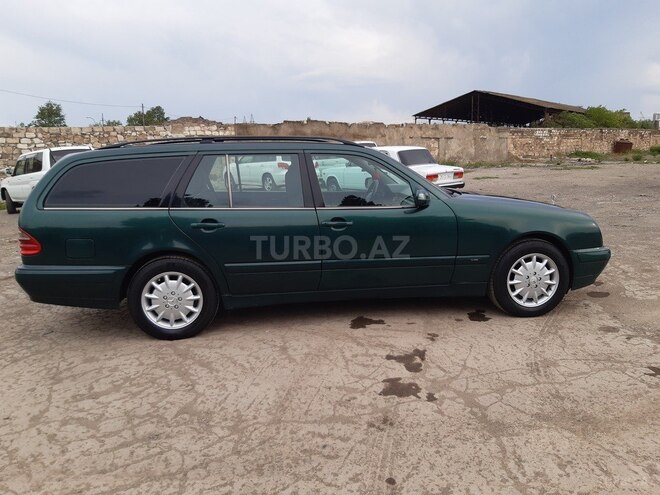 Mercedes E 220 2000, 455,000 km - 2.2 l - Gəncə