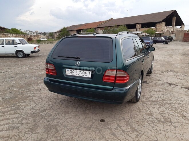 Mercedes E 220 2000, 455,000 km - 2.2 l - Gəncə