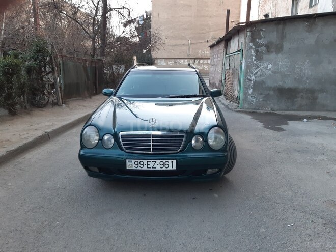 Mercedes E 220 2000, 455,000 km - 2.2 l - Gəncə