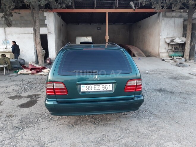 Mercedes E 220 2000, 455,000 km - 2.2 l - Gəncə
