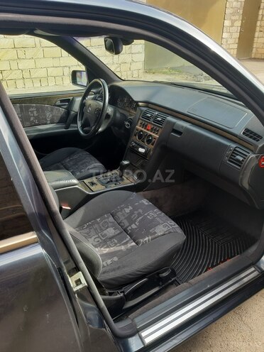 Mercedes E 300 1997, 350,000 km - 3.0 l - Bakı