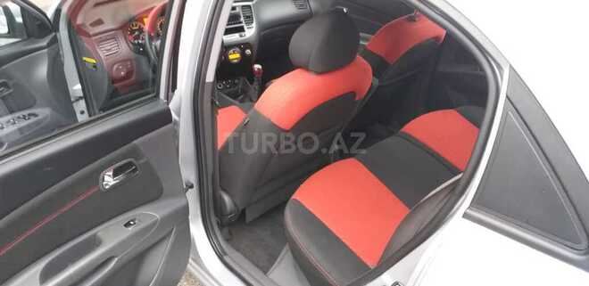 Kia Rio 2005, 136,000 km - 1.4 l - Bakı