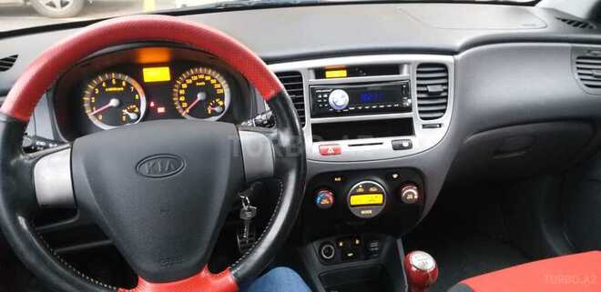 Kia Rio 2005, 136,000 km - 1.4 l - Bakı