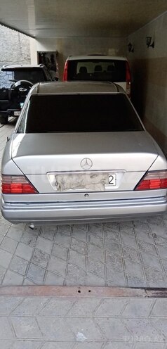 Mercedes E 200 1994, 476,263 km - 2.0 l - Bakı