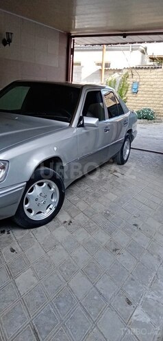 Mercedes E 200 1994, 476,263 km - 2.0 l - Bakı