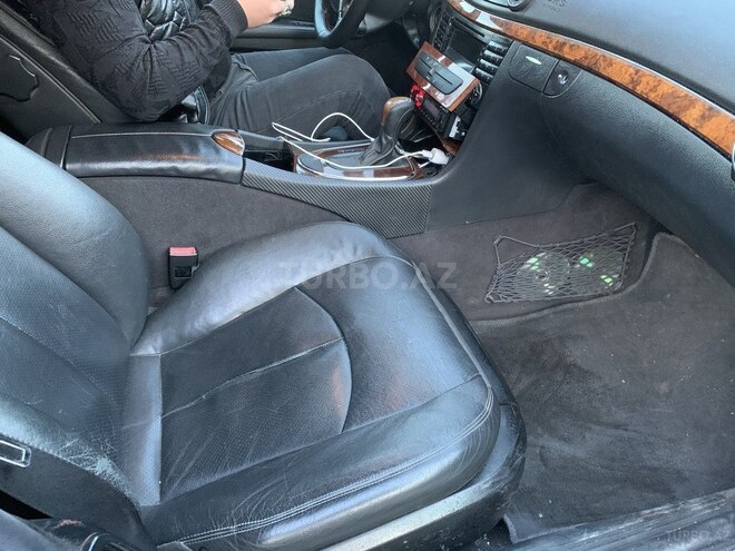 Mercedes E 500 2003, 270,000 km - 5.0 l - Bakı