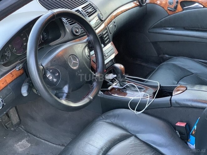Mercedes E 500 2003, 270,000 km - 5.0 l - Bakı