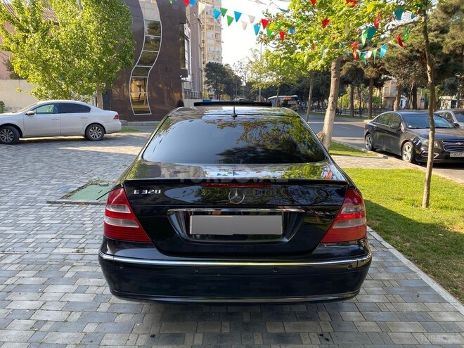 Mercedes E 320 2002, 231,000 km - 3.2 л - Bakı