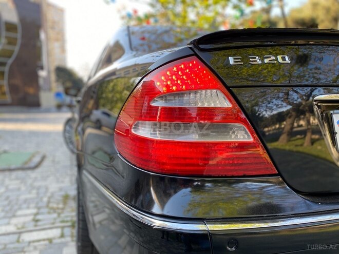 Mercedes E 320 2002, 231,000 km - 3.2 л - Bakı