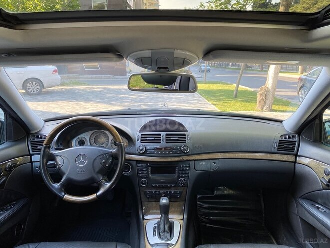 Mercedes E 320 2002, 231,000 km - 3.2 л - Bakı