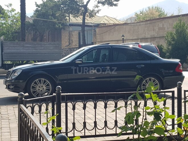 Mercedes E 320 2004, 331,837 km - 3.2 l - Zaqatala