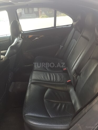 Mercedes E 320 2004, 331,837 km - 3.2 l - Zaqatala