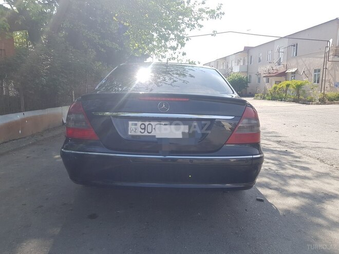 Mercedes E 320 2004, 331,837 km - 3.2 l - Zaqatala