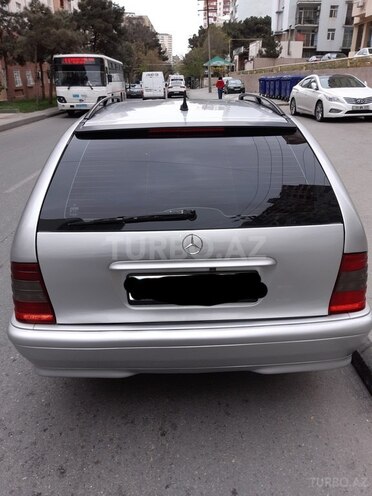 Mercedes C 220 2000, 518,000 km - 2.2 l - Bakı