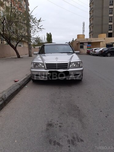 Mercedes C 220 2000, 518,000 km - 2.2 l - Bakı