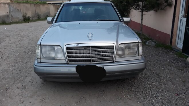 Mercedes E 250 1994, 314,523 km - 2.5 l - Saatlı