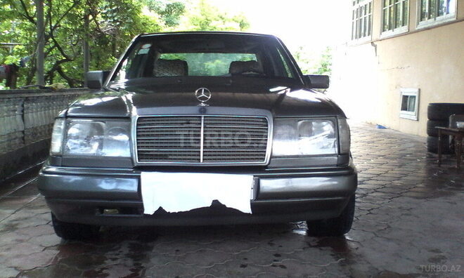 Mercedes E 200 1991, 361,000 km - 2.0 l - Bakı