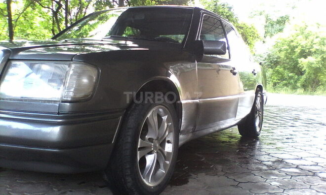Mercedes E 200 1991, 361,000 km - 2.0 l - Bakı