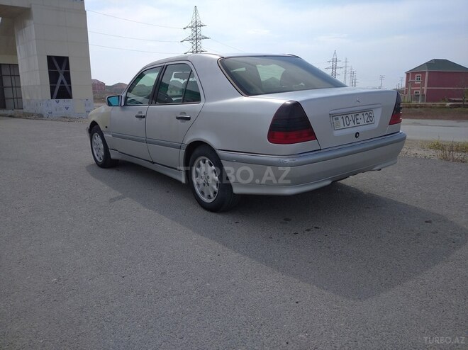 Mercedes C 220 1995, 290,000 km - 2.2 l - Bakı