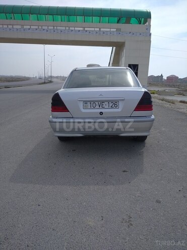 Mercedes C 220 1995, 290,000 km - 2.2 l - Bakı