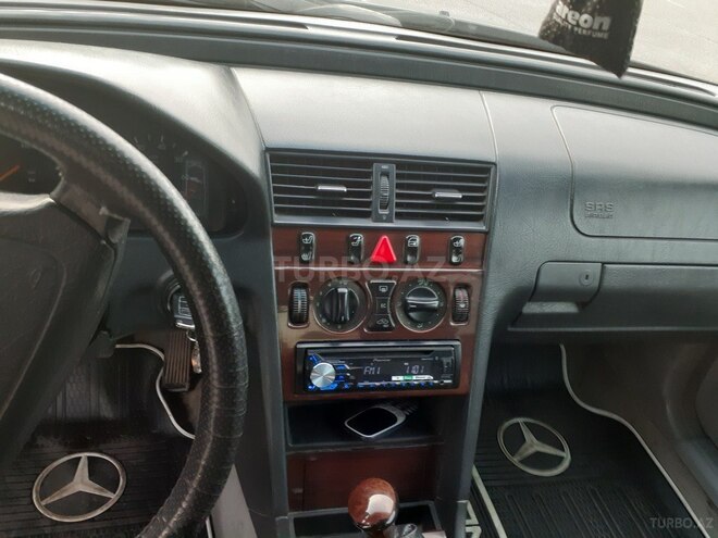 Mercedes C 180 1996, 318,000 km - 1.8 л - Bakı
