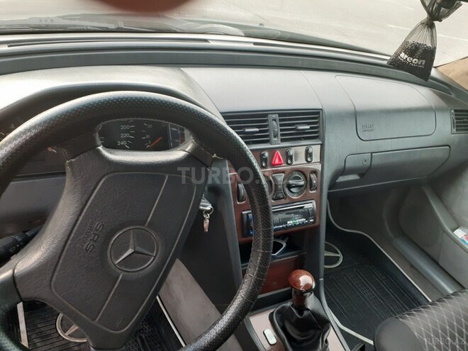 Mercedes C 180 1996, 318,000 km - 1.8 л - Bakı