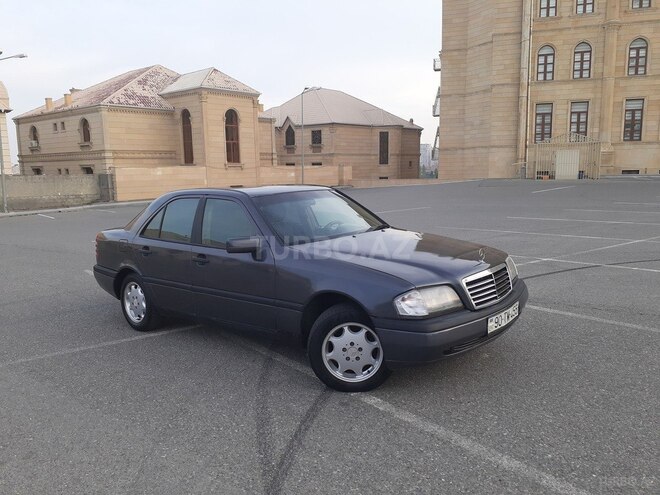 Mercedes C 180 1996, 318,000 km - 1.8 л - Bakı