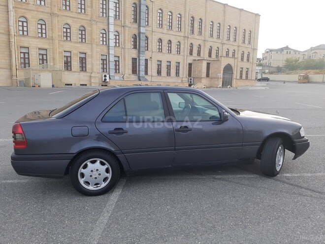 Mercedes C 180 1996, 318,000 km - 1.8 л - Bakı