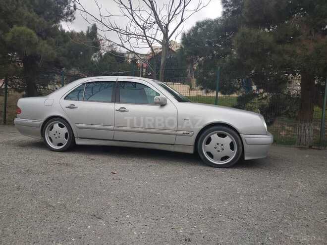Mercedes E 240 1999, 151,260 km - 2.4 l - Bakı