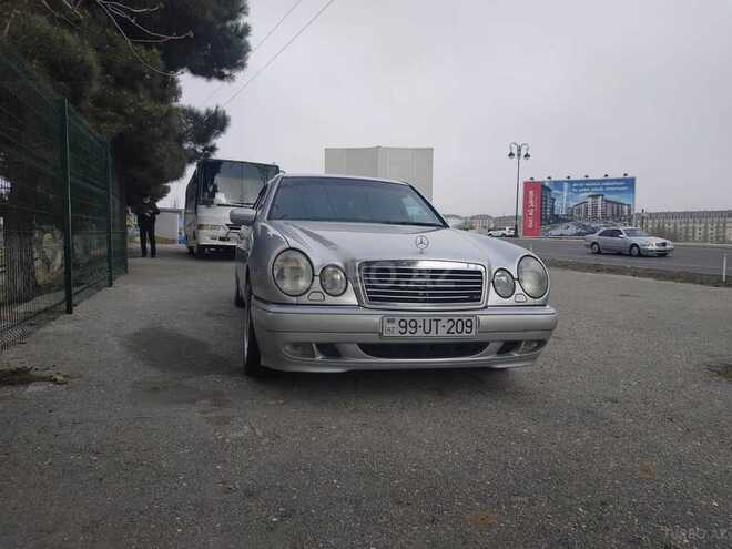 Mercedes E 240 1999, 151,260 km - 2.4 l - Bakı
