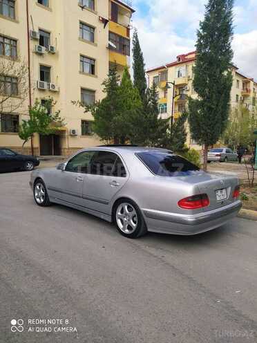 Mercedes E 320 2001, 280,000 km - 3.2 l - Yevlax
