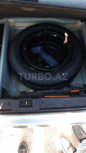 Mercedes E 320 2001, 280,000 km - 3.2 l - Yevlax