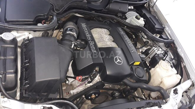 Mercedes E 320 2001, 280,000 km - 3.2 l - Yevlax